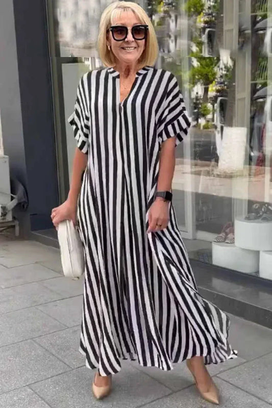 Stilla | Boho Kjole Med Korte Ærmer Og Stribet Split Vest