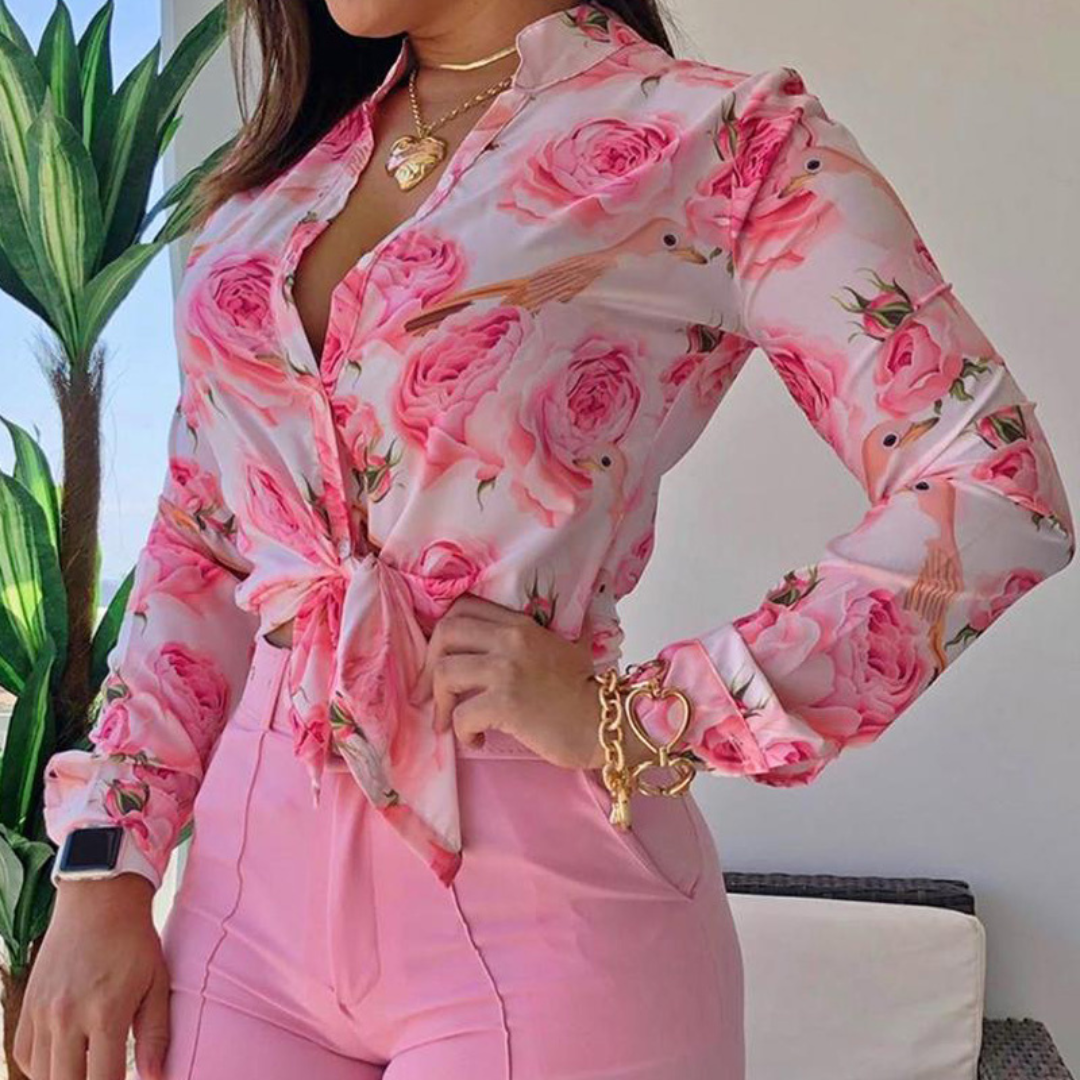 Stilla | Elegant Sommer Sæt Med En Bluse Og Et Cool Shorts