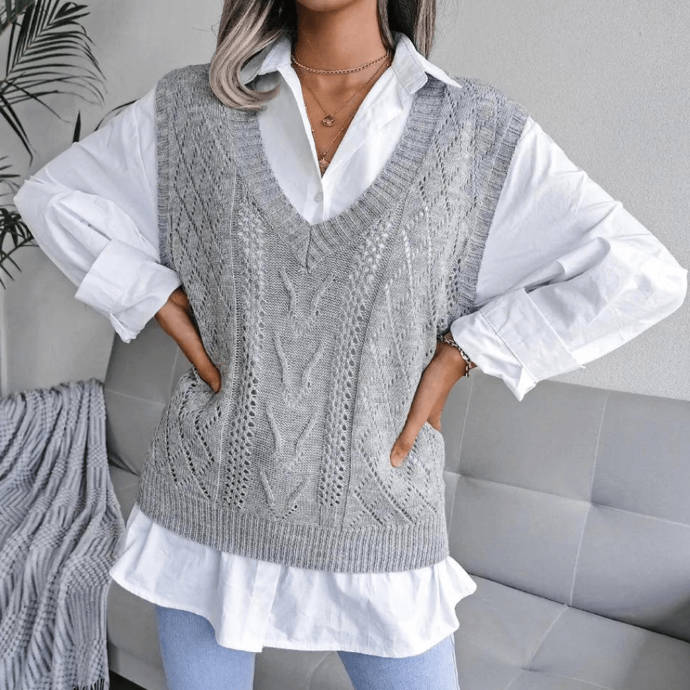 Stilla | Trendy Strikvest med V-Udskæring