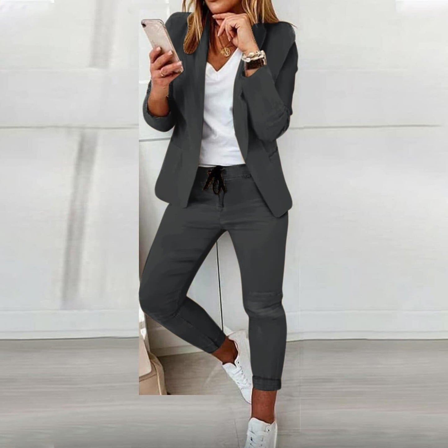 Stilla | Dame Ensemble Stilig Blazer og Matchende Bukser