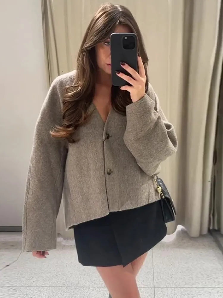 Stilla |Elegant Blazer med Enkeltknapper og V-udskæring