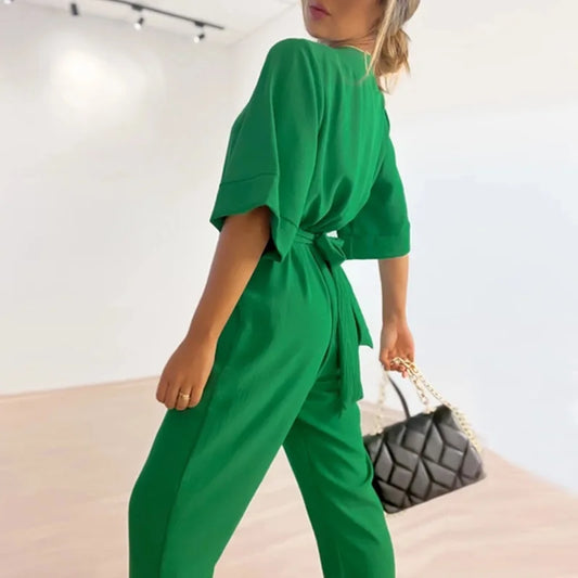 Stilla | Kvinder Enkel Jumpsuit Med V-hals og Korte Ærmer