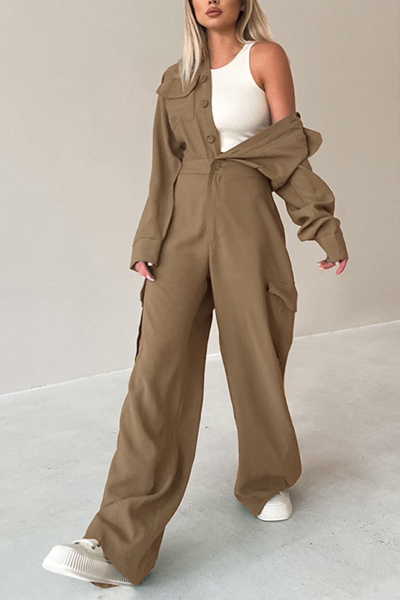 Stilla | Enkle Cargo Jumpsuits Med Knapper og Lange Ærmer