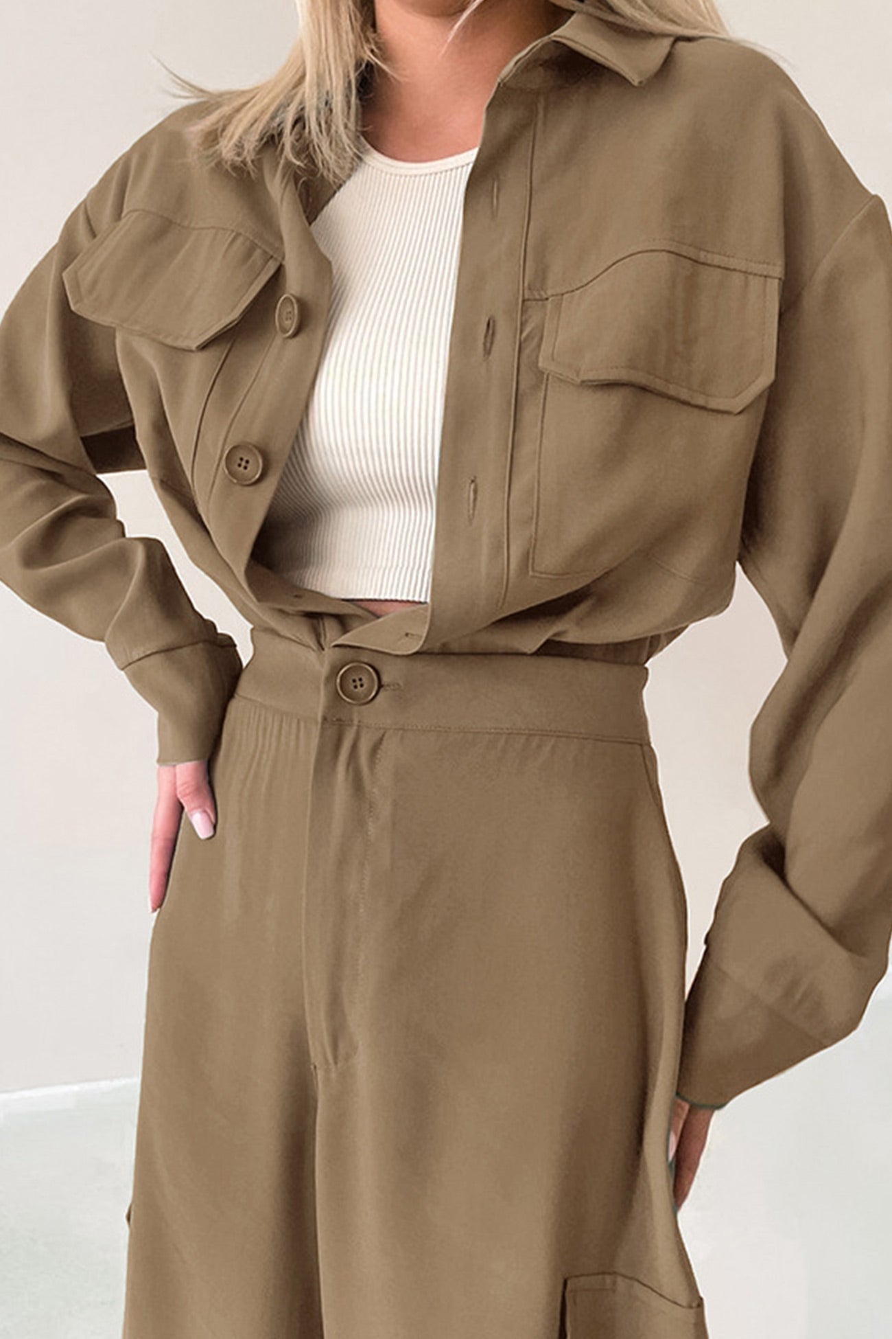 Stilla | Enkle Cargo Jumpsuits Med Knapper og Lange Ærmer