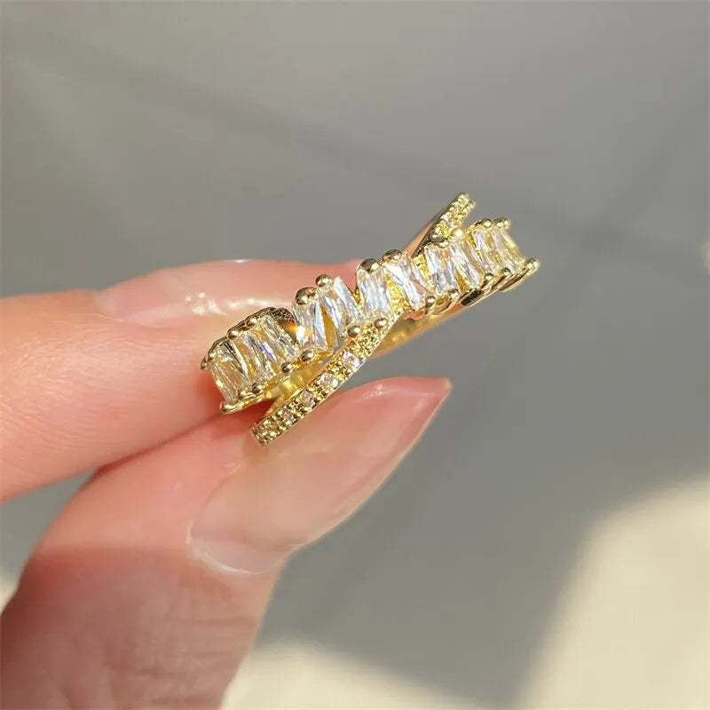 Stilla | spiralring med pavé krystaller