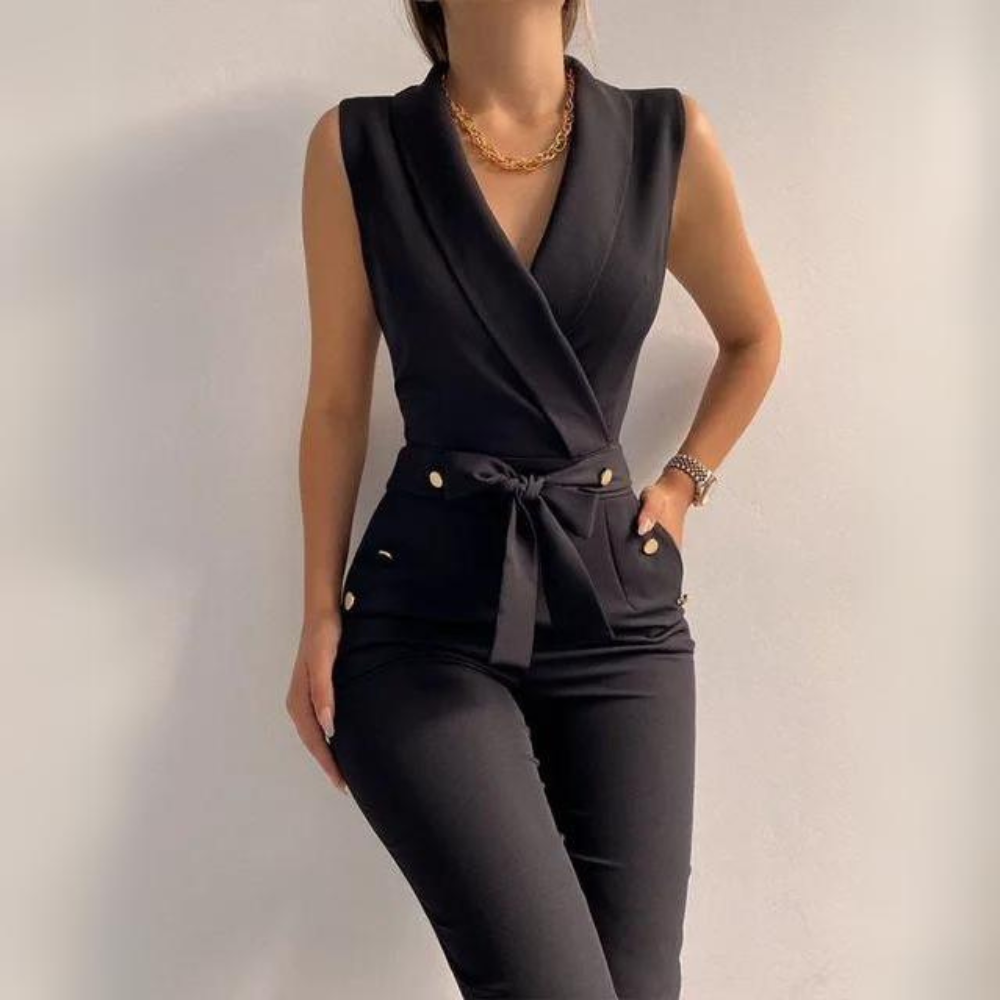 Stilla | Sexet Jumpsuit Med Stofbælte