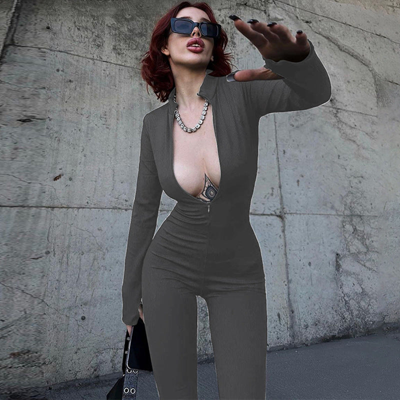 Dame Langærmet Jumpsuit med højhalset krave og figursyet snit Stilla