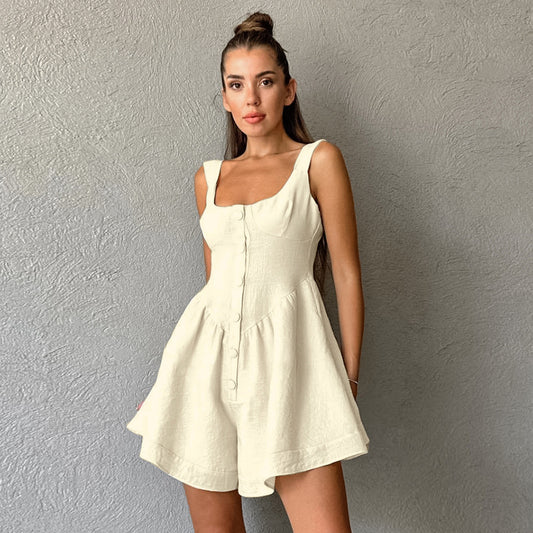 Dame luftig jumpsuit med knaplukning og stropdesign Stilla