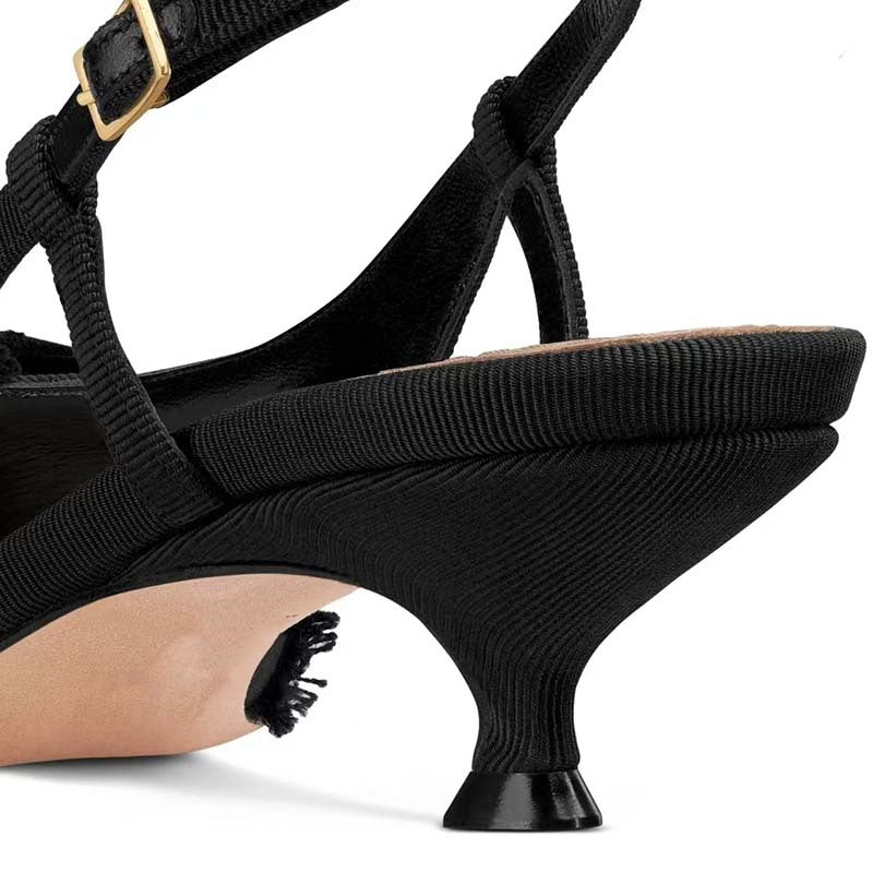 Femme Elegante Slingback Kitten Heels med Rüschendetails Stilla