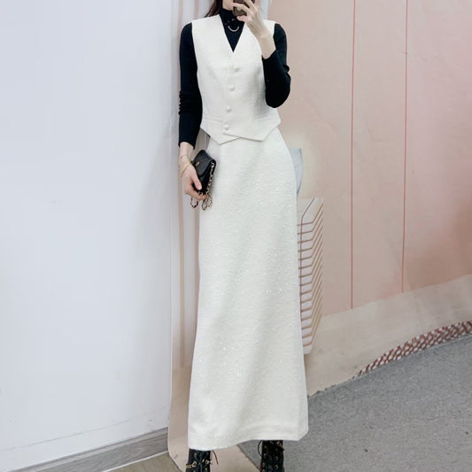 Dame elegant habit med figursyet vest og lang nederdel Stilla