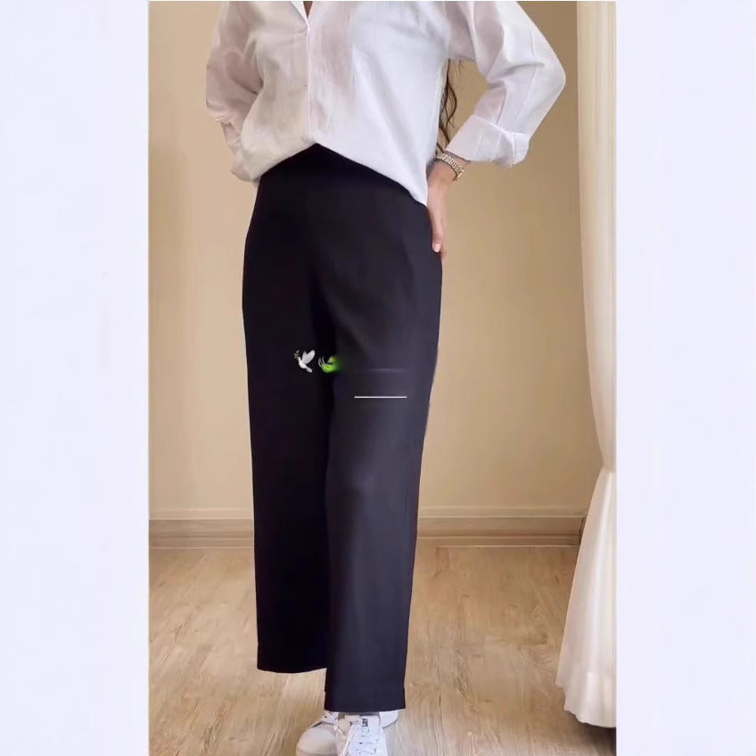 Dame afslappet bluse med moderne oversized snit og elegant knapliste Stiila