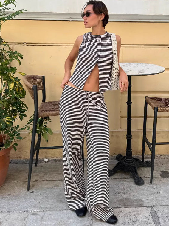 Dame casual jumpsuit med diskret stribemønster og praktiske lommer Stilla
