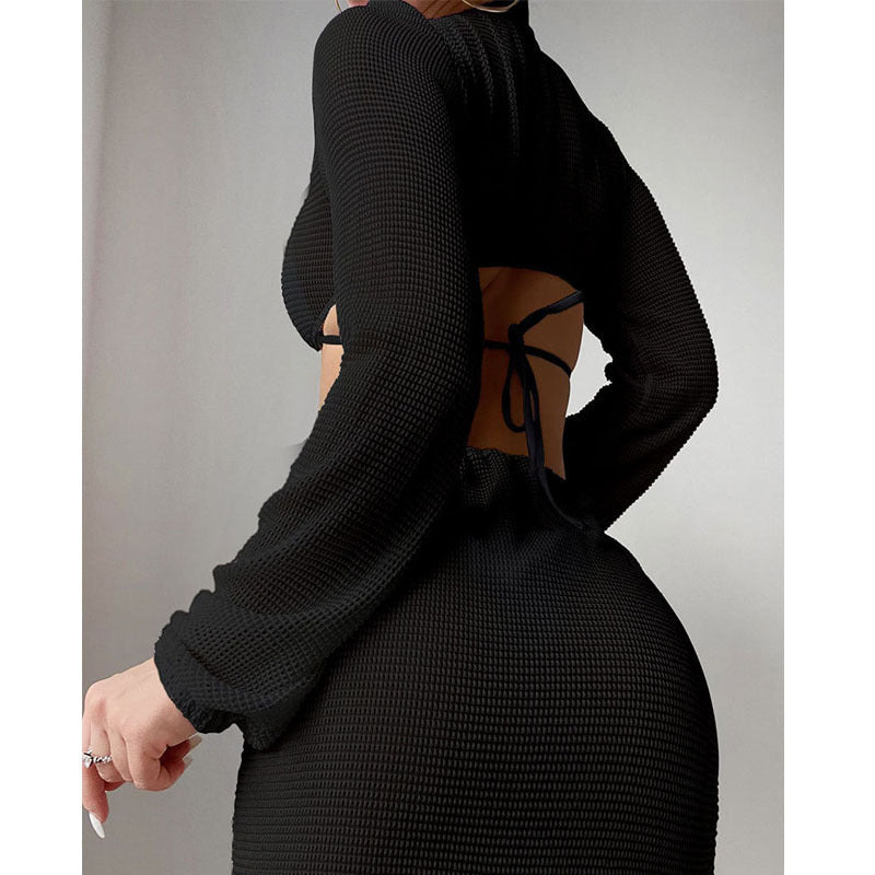 Dame Cut-Out Minikjole med lange ærmer og innovativt knudedesign Stilla