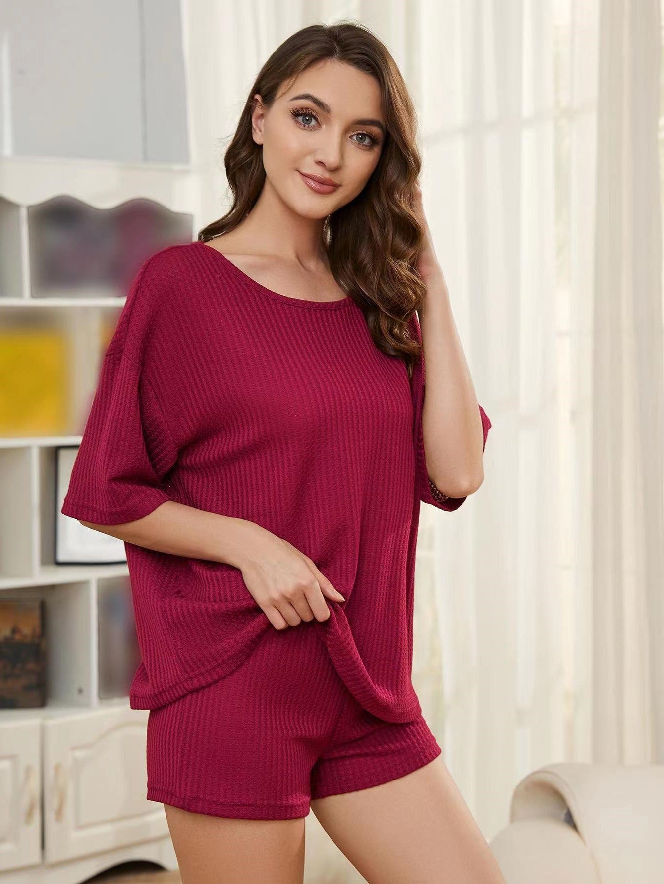 Dame afslappet kortærmet lounge-sæt med høj bærekomfort og generøs pasform Stilla