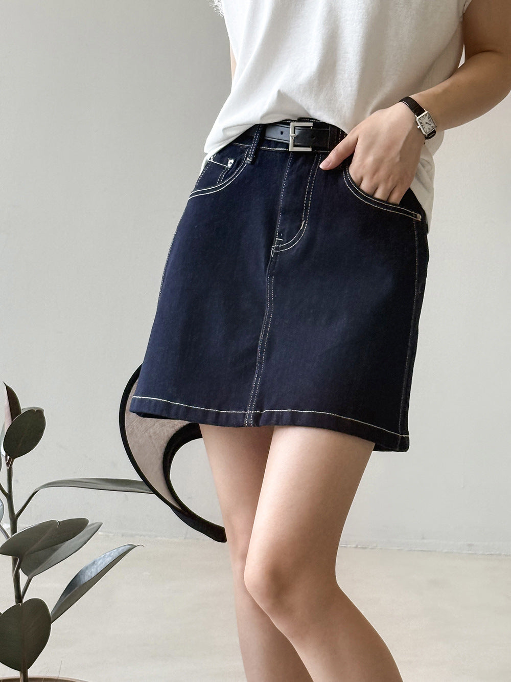 Dame Denim-nederdel med aftageligt bælte og klassisk snit Stilla