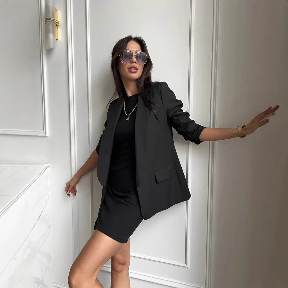 Dame Elegant Blazer med asymmetrisk kant og smalle snit Stilla