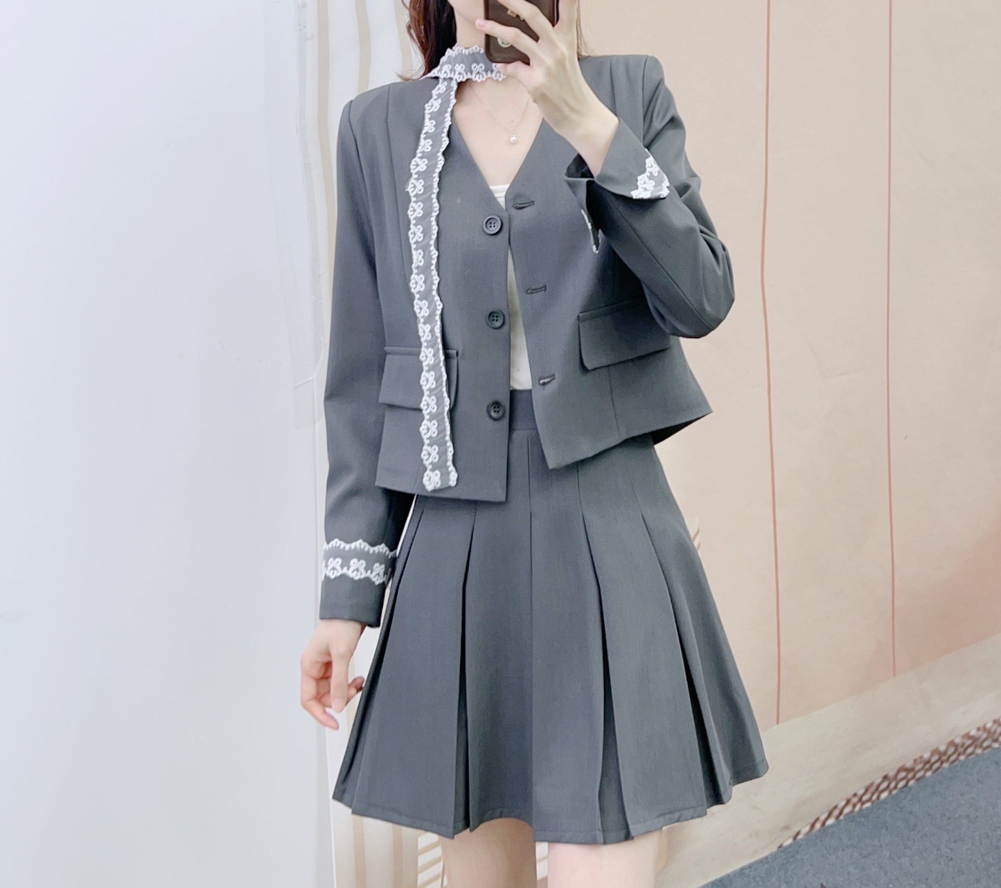 Dame elegant blazer sæt med flettet detalje Stilla