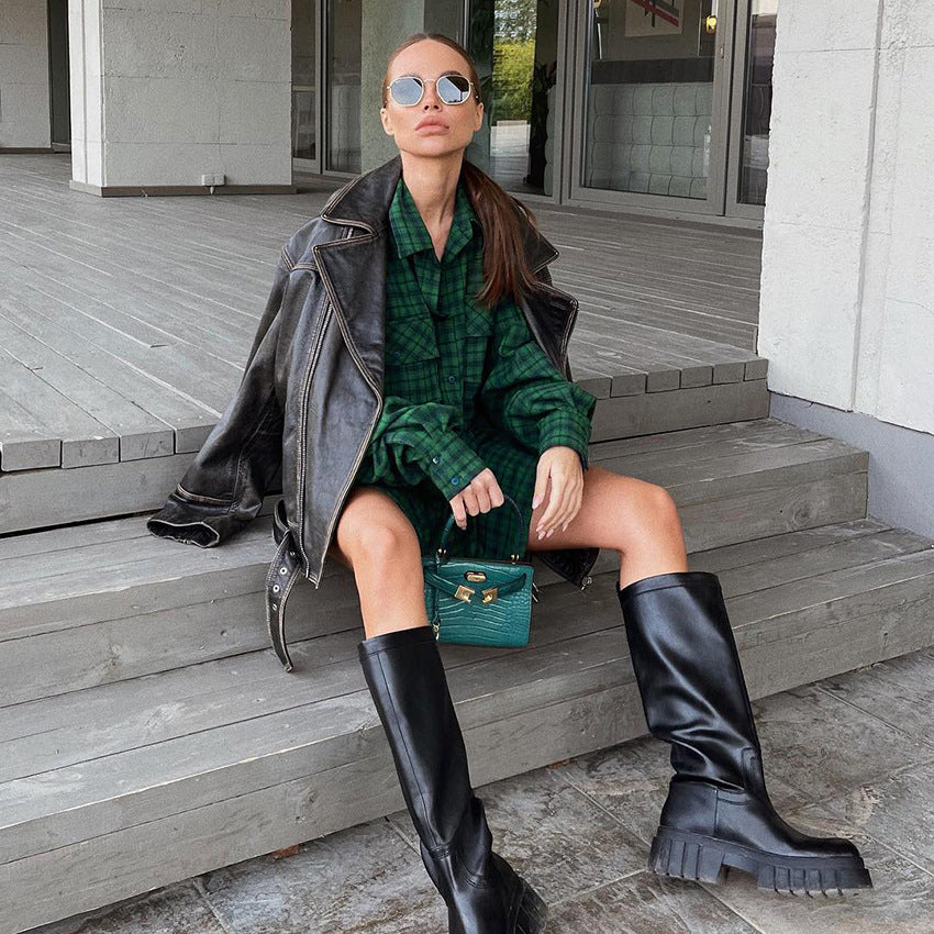 Dame Oversized Ternet Skjorte med to påsyede lommer og afslappet snit Stilla