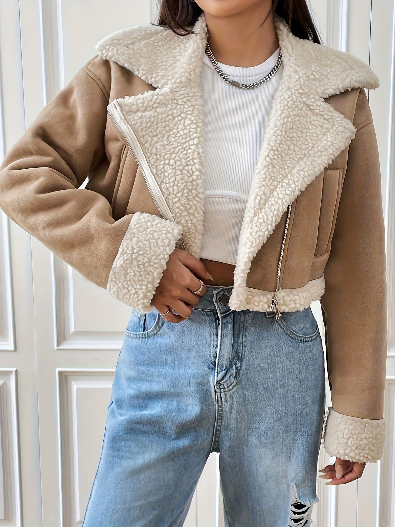 Dame elegant cropped jakke med teddyfur og lynlås Stilla