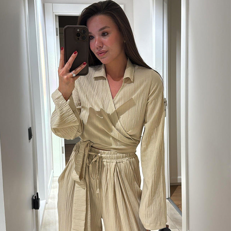 Dame Elegant Jumpsuit med V-hals og bredt ben Stilla