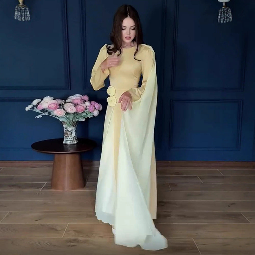 Dame elegant aftenkjole med spændende asymmetrisk volangdetaljer Stilla