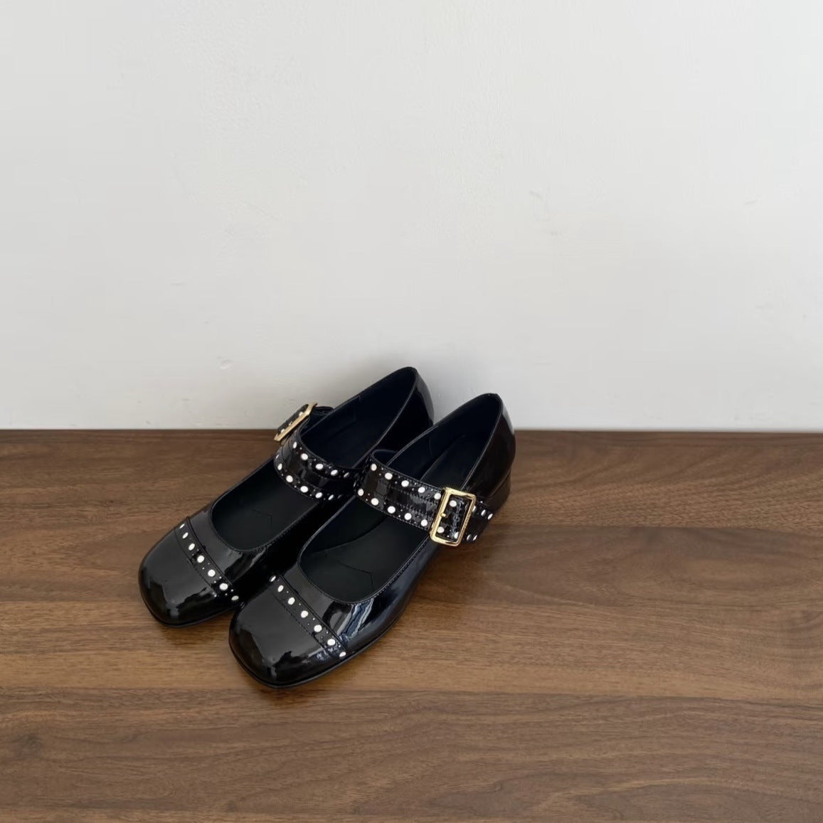 Dame dobbeltrem Mary Jane ballerinaer med dekorative spænder Stilla