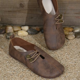 Dame slippers med flotte detaljer Stilla