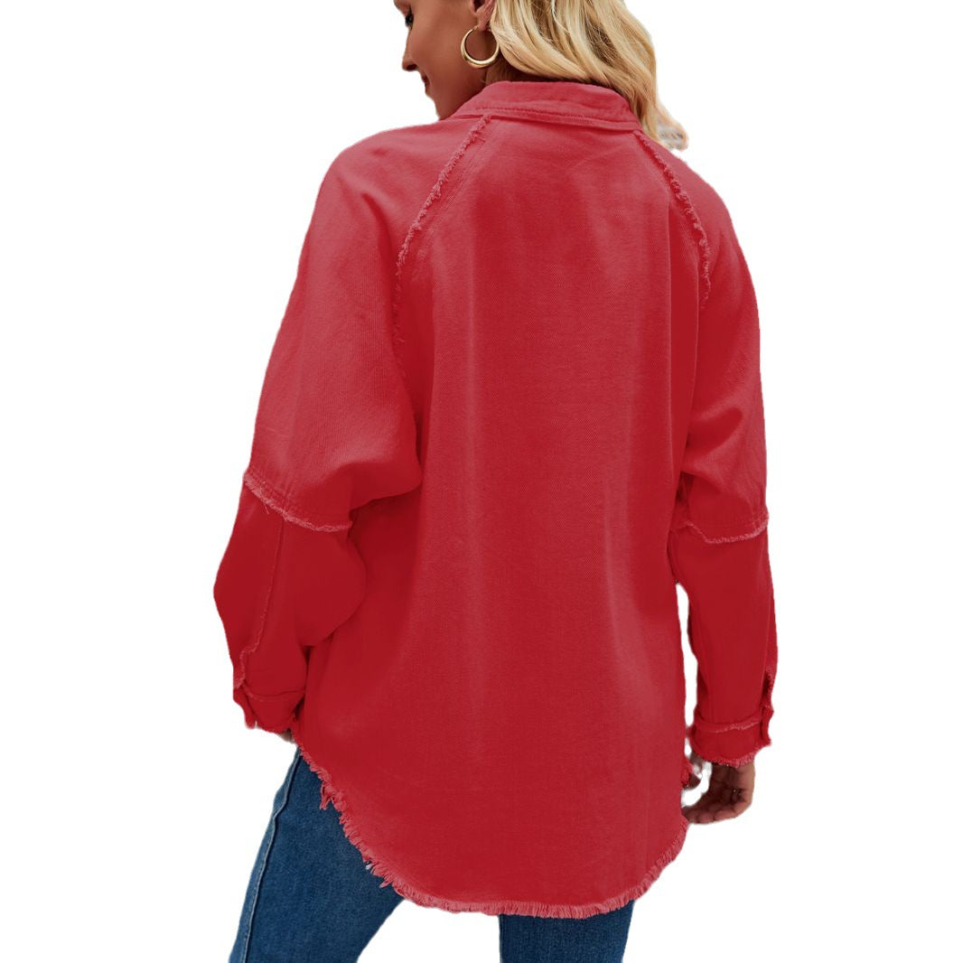 Dame Denimjakke med afslappet snit og frynset detaljer Stilla