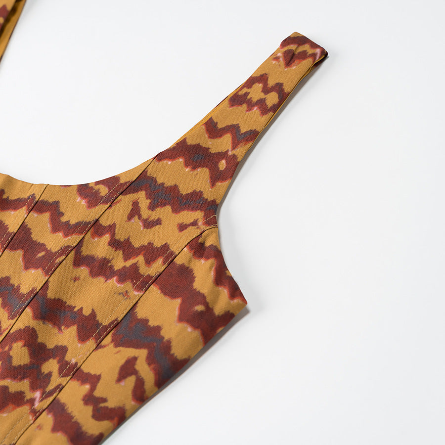 Dame Crop-Top med unikt Ikat-mønster og figursyet silhuet Stilla