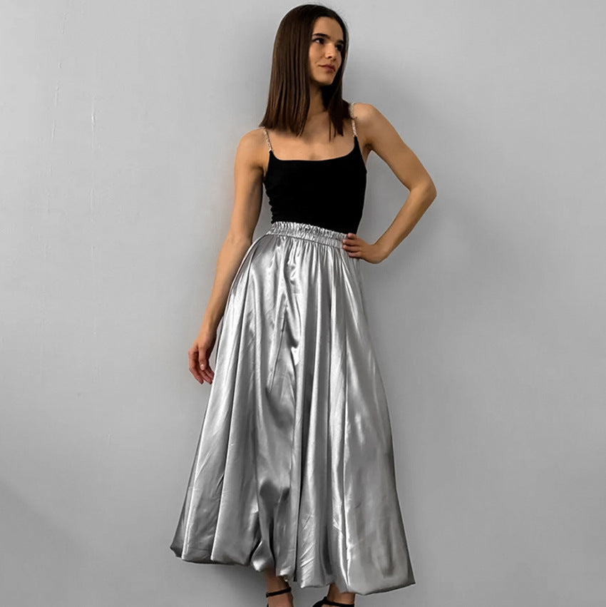 Dame Elegant flydende Maxiskørt i glitrende satin Stilla