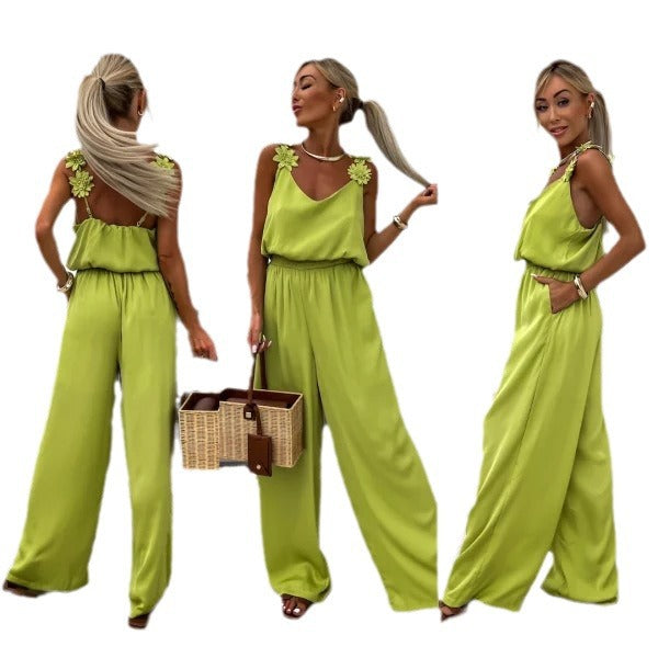 Dame løst skåret jumpsuit med floralt accent og elastisk talje Stilla