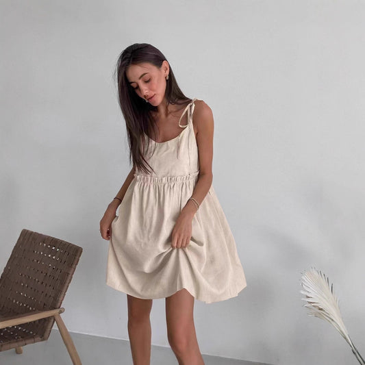 Dame afslappet sommerkjole med justerbare stropper og elastisk talje Stilla