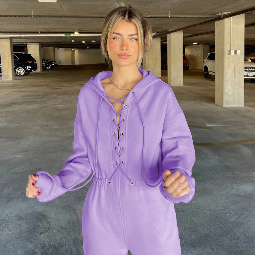 Dame afslappet hætte-jumpsuit med snøret udskæring og sidelommer Stilla