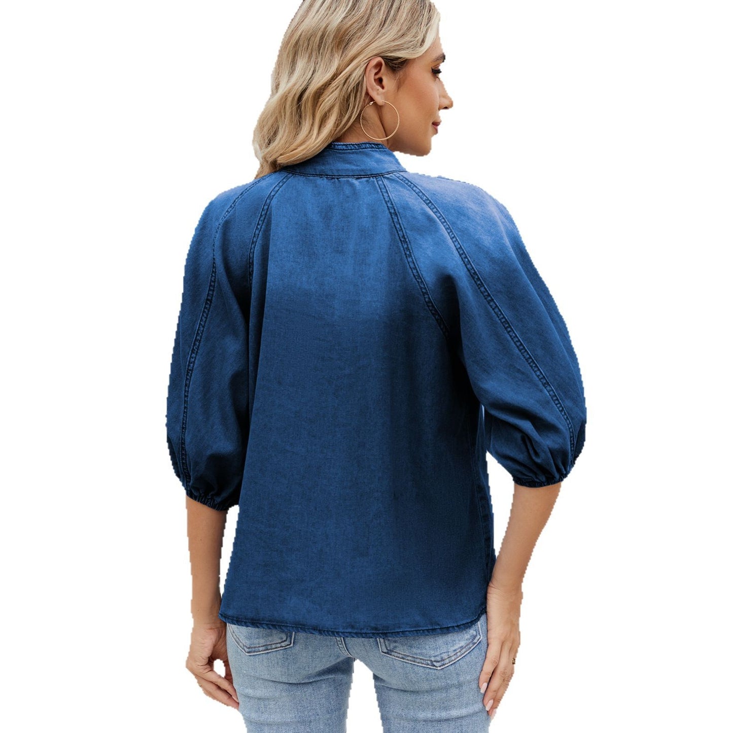 Dame Denim-top med dekorativt sløjfedetalje og feminine puffærmer Stilla