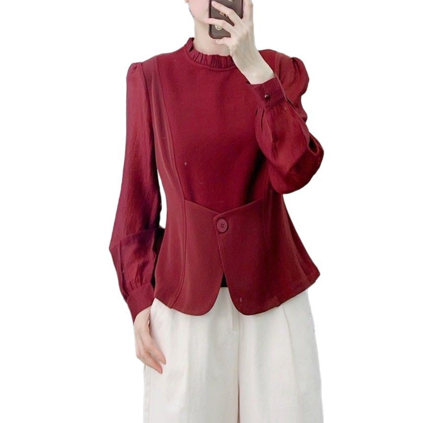 Dame elegant bluse med flæse detaljer og moderigtig knaplukning Stilla