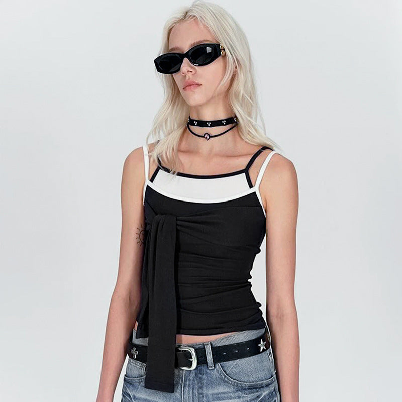 Dame Cropped Top med asymmetrisk indpakningsdesign og elegant bindebånd Stilla