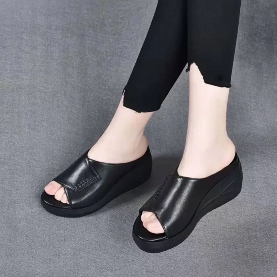 Dame åbne Wedge-sandaler med mode læderforsyning Stilla