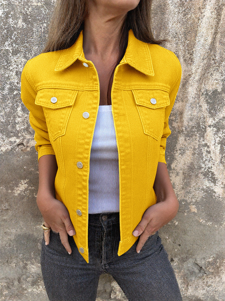 Dame Denimjakke i moderne snit med påsyede lommer og stilfulde knapdetaljer Stilla