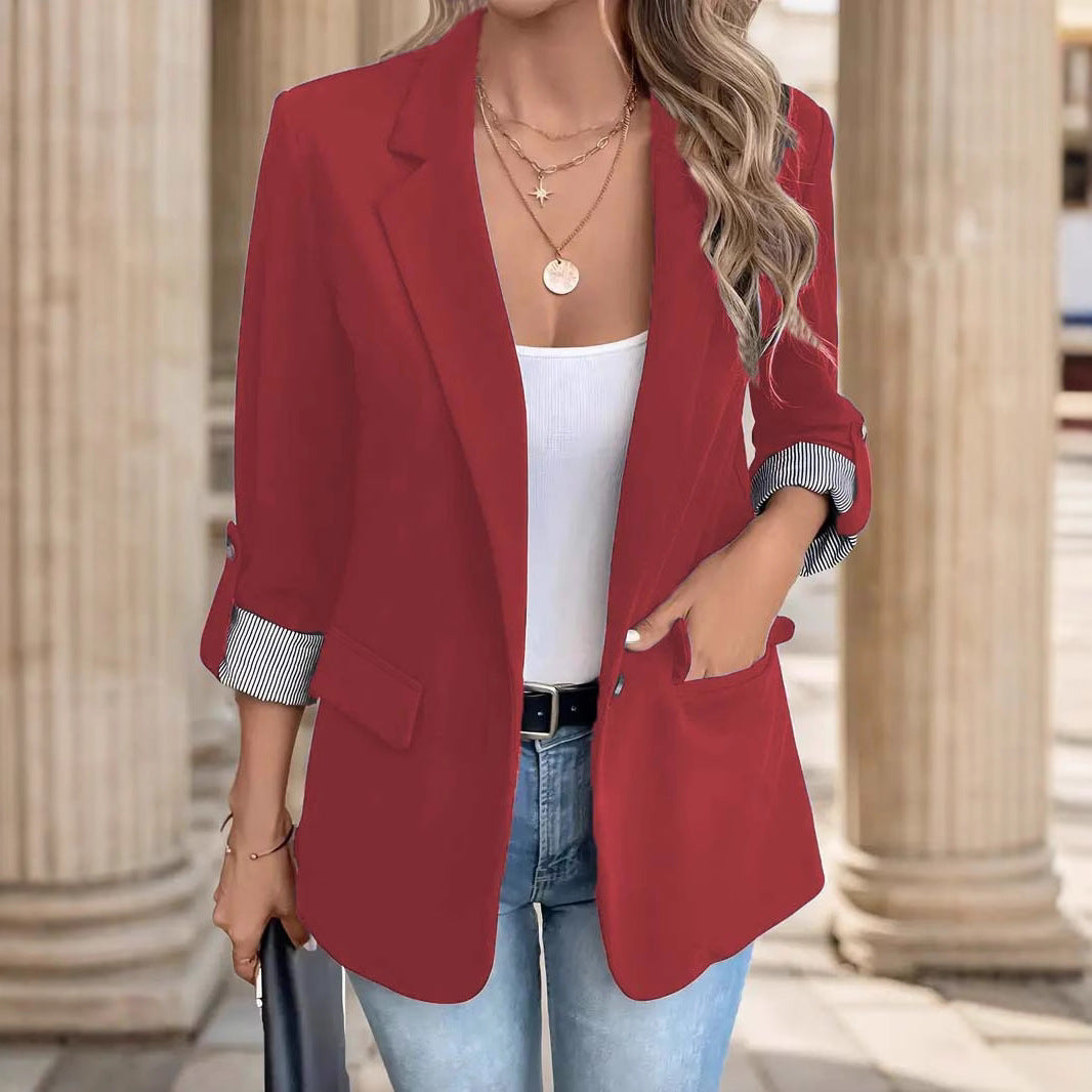 Dame Elegant Blazer med struktureret stof og fashionable detaljer Stilla
