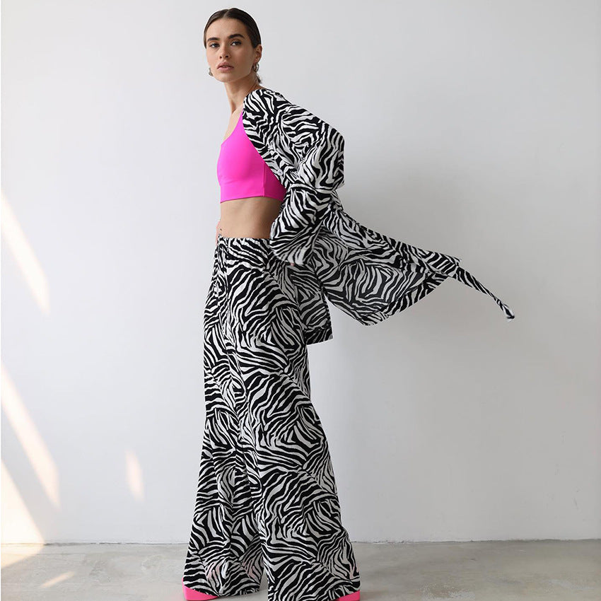 Dame elegant ensemble med zebra-print og talje-knude Stilla