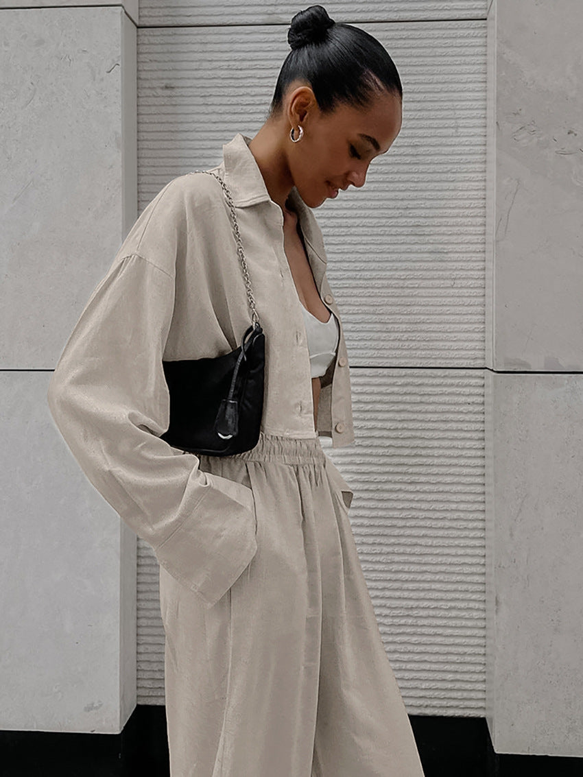 Dame afslappet bluse i åndbart hørmix med påsat lomme og minimalistiske detaljer Stilla