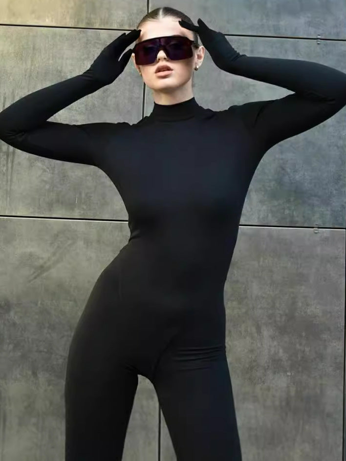 Dame tætsiddende jumpsuit med høj krave og lange ærmer Stilla