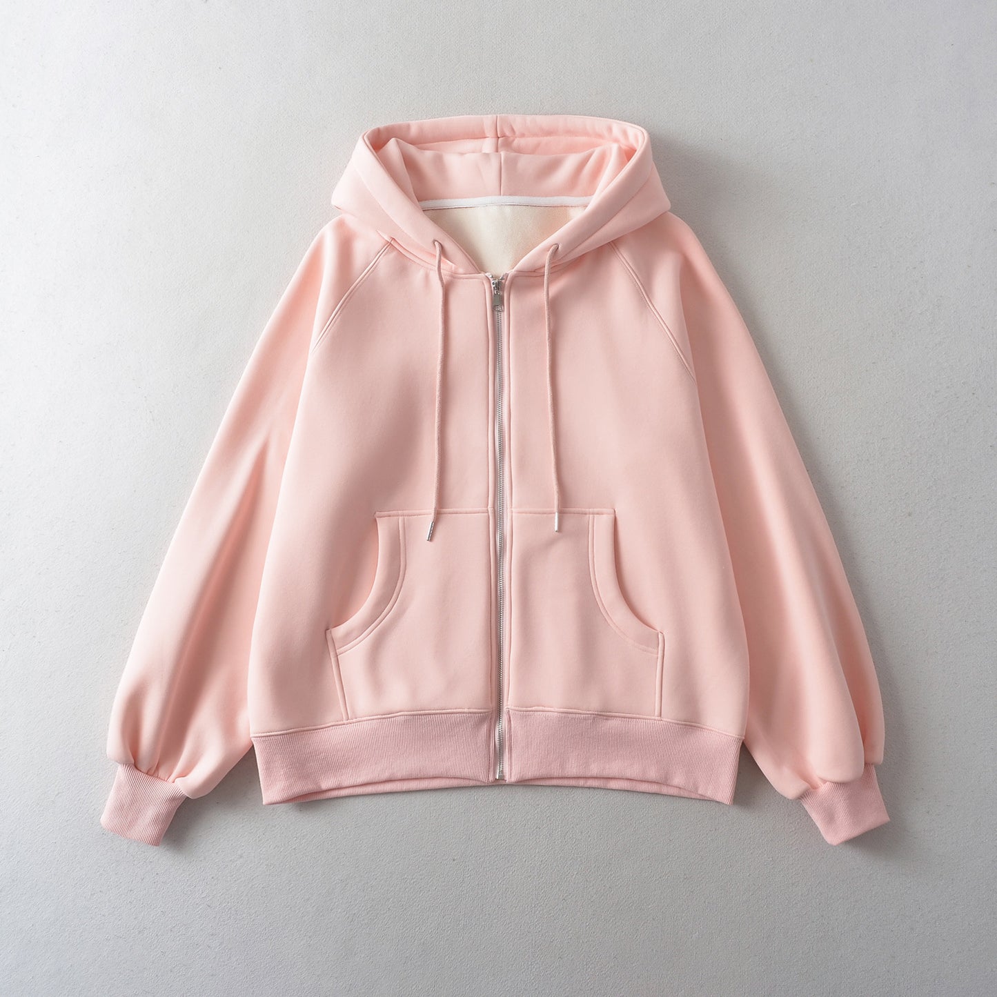 Dame afslappet hættejakke i oversized snit med sideindkapsling og høj kvalitet bomuldsblanding Stilla