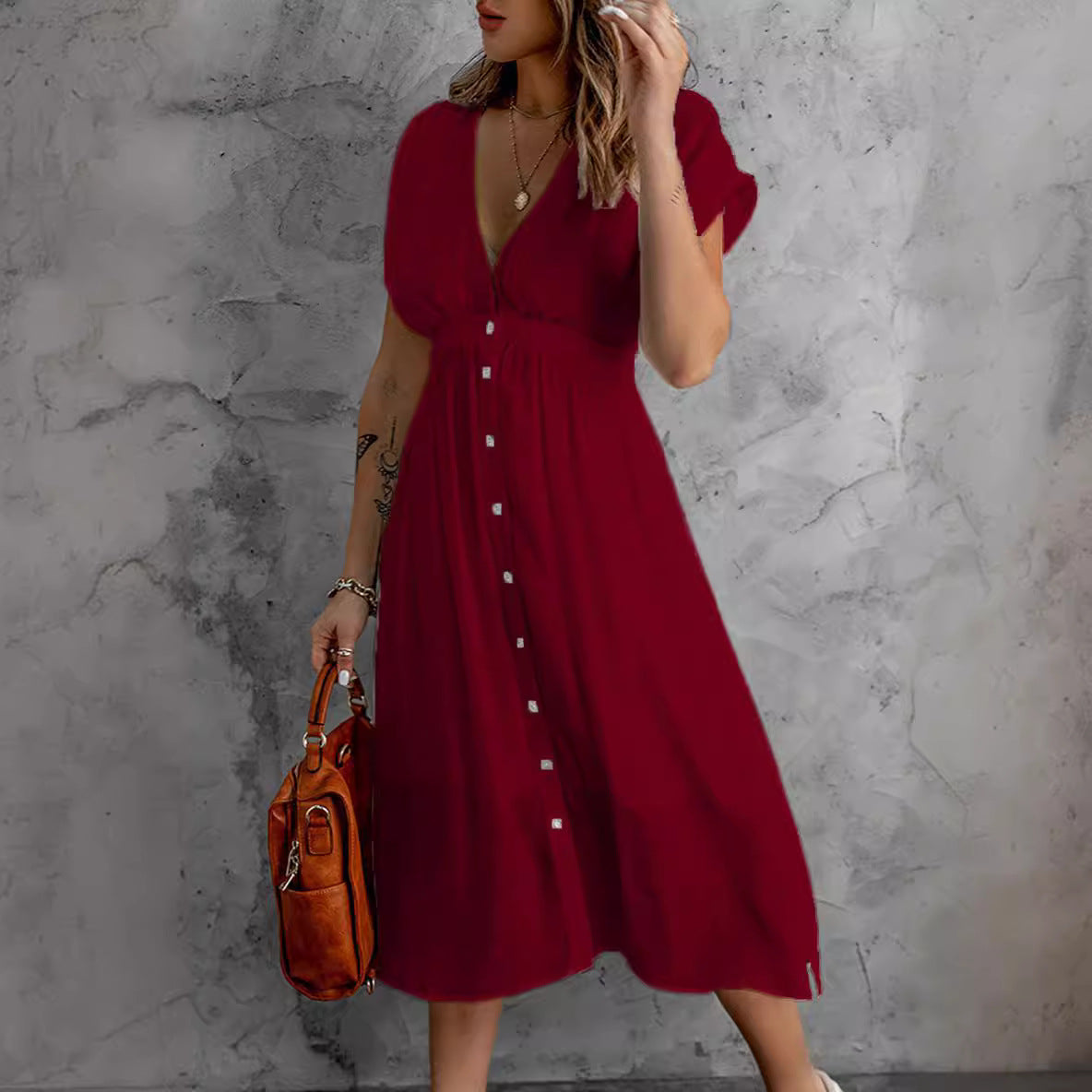 Dame afslappende kjole med knapliste og flydende snit Stilla