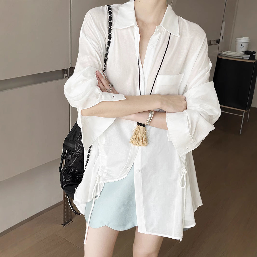 Dame afslappet bluse med justerbar snor og elegante detaljer Stilla