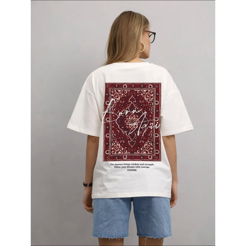 Dame T-shirt med kreativt orientalsk motiv og inspirerende skrift Stilla
