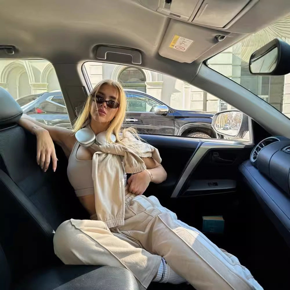 Dame Cropped Hoodie og behagelige Joggingbukser Stilla