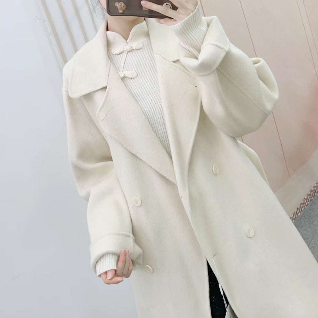 Dame dobbeltknappet frakke med aftagelig taljespænde og vintage charme Stilla