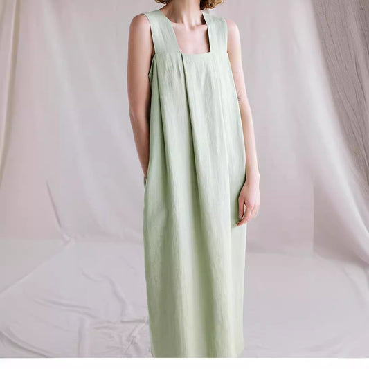 Dame afslappet linnedragt med firkantet udskæring og plissee Stilla