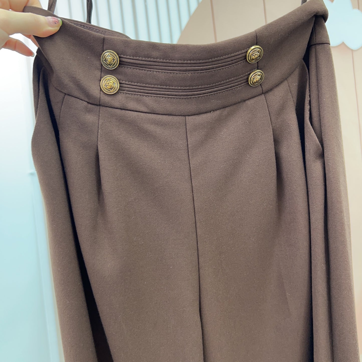 Dame elegant højtaljede bukser med dekorative knapdetaljer Stilla